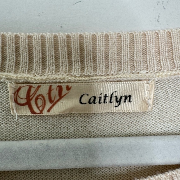 Caitlyn Bedazzled Makeup Top - Picture 5 of 7